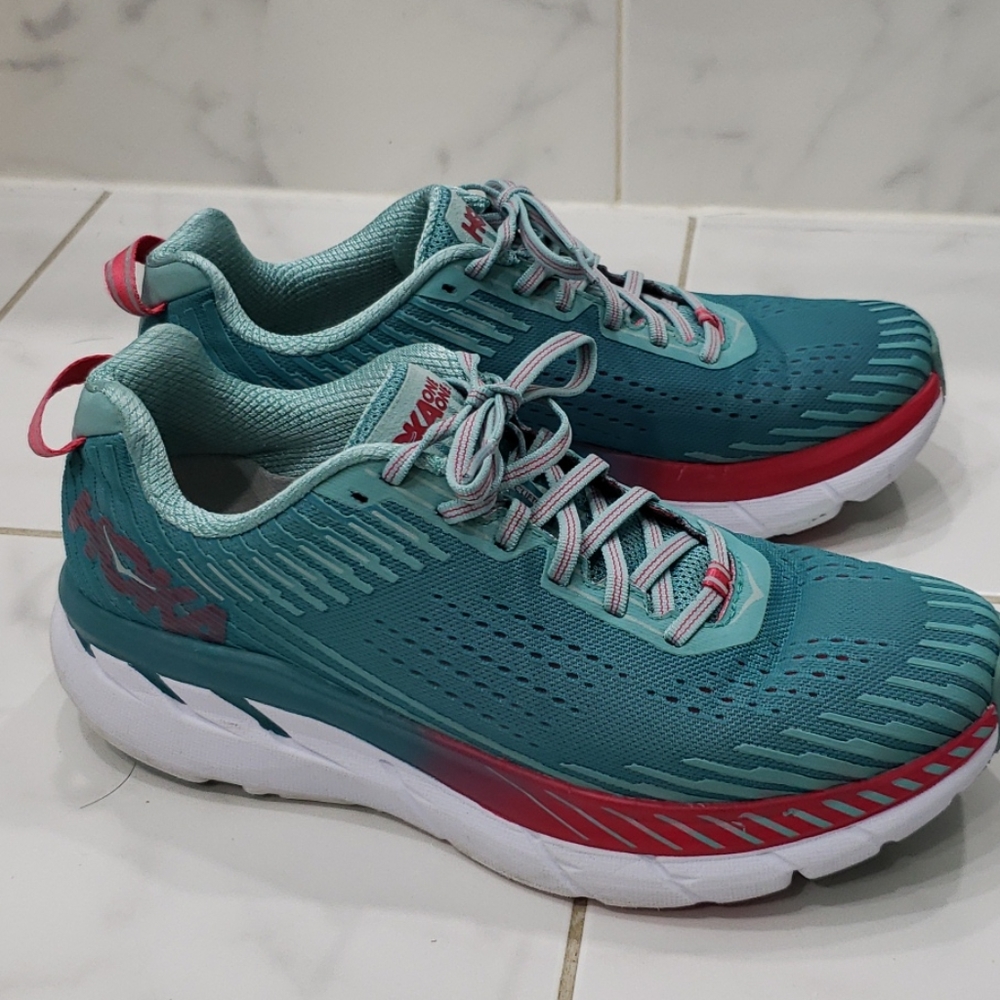 Hoka One One Clifton 5 running shoes